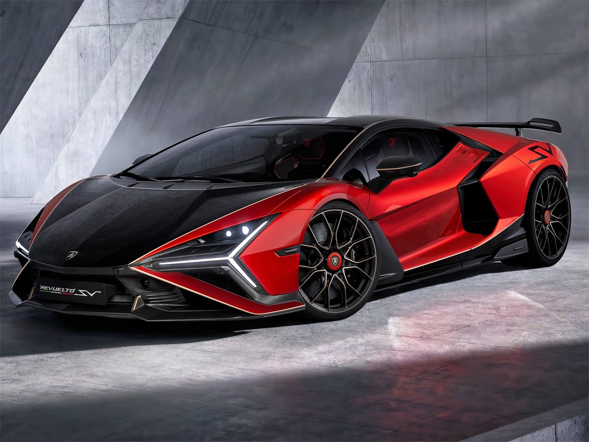 Lamborghini Revuelto